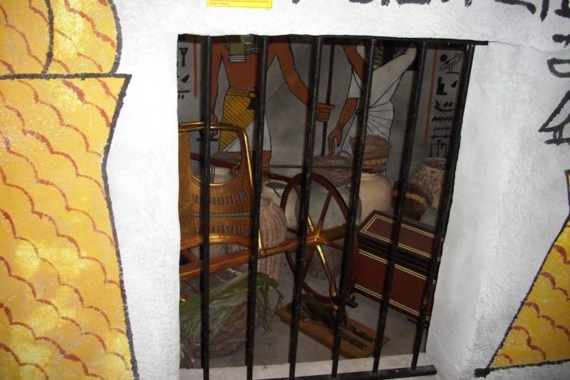 Iron Maiden Powerslave Pyramid House MaidenFans